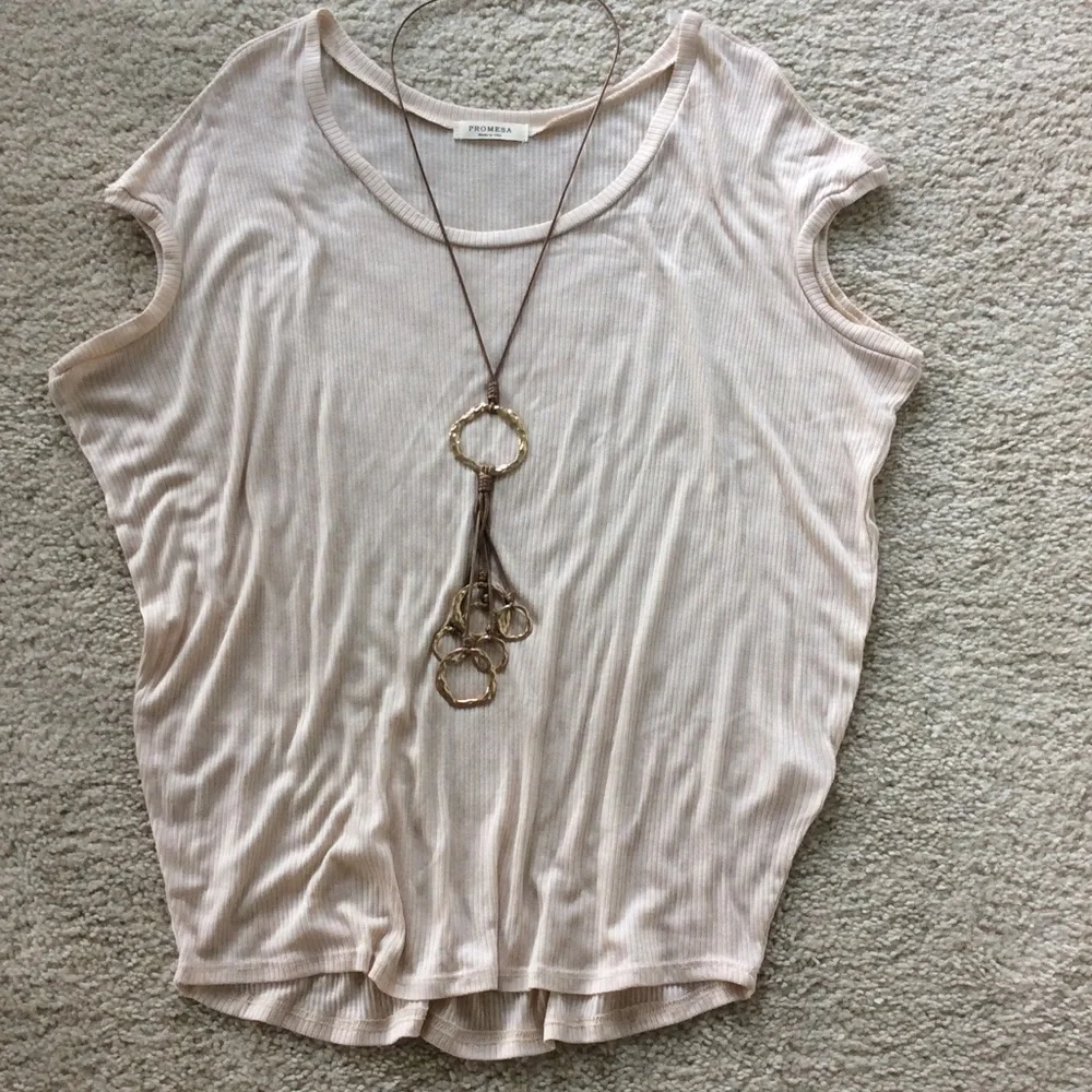 Cream Color Short Sleeve Ribbed Tunic Top - Picture 3 of 4